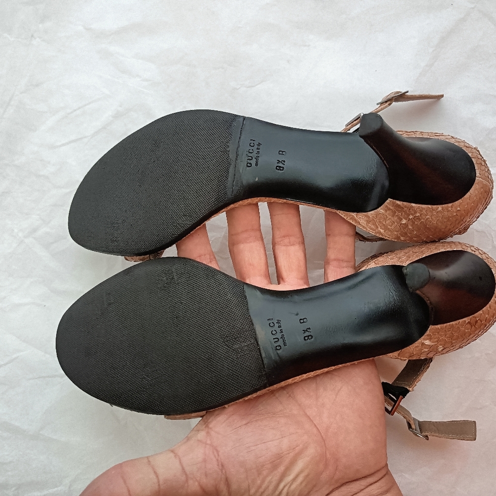 Gucci Sandal luxury  Snake Skin Ankle Strap Heels sz 8.5B - Picture 6 of 15